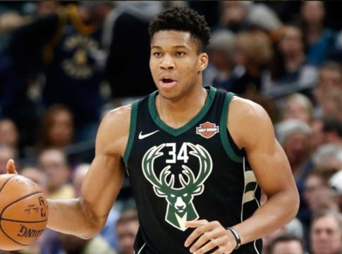 Γιάννης Αντετοκούνμπο : Ο «Greek Freak» καρφώνει τον Γκασόλ στο καλάθι! (vid)