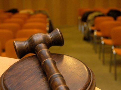 «Δεν είμαι εγώ ο Βασίλης Σαράκης…» (pic)