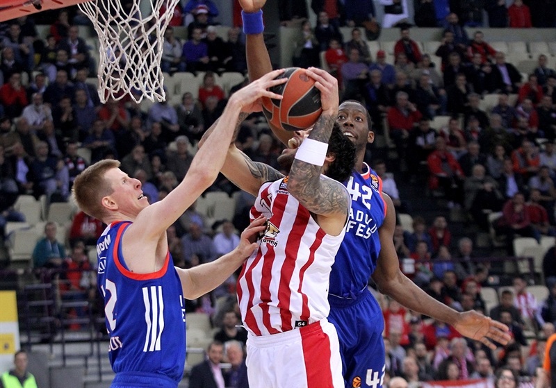 Ολυμπιακός : «Κλείδωσε» το πλεονέκτημα, «βγαίνει» από 2ος έως 4ος