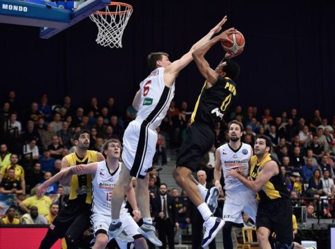 Ο  «κεραυνός» του Πάντερ στο «top-10» του Champions League (vid)