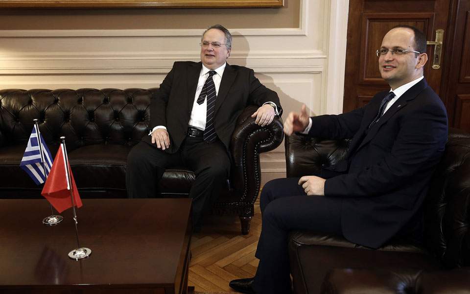 Συμφωνία Κοτζιά – Μπουσάτι για πρόοδο σε 9 εκκρεμή ζητήματα