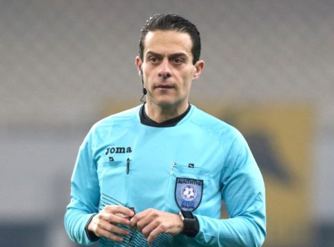 Κοροϊδεύουν τον κόσμο
