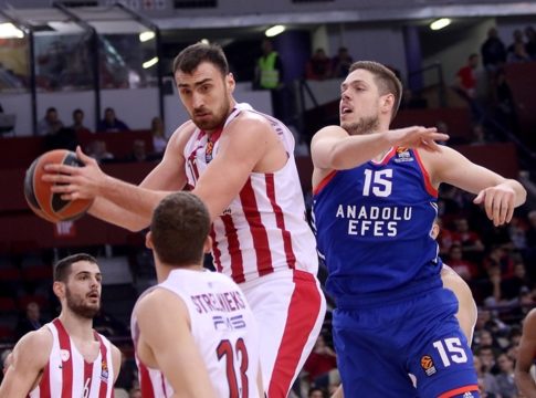 Ολυμπιακός – Εφές : Έτσι λύγισαν τους Τούρκους οι ερυθρόλευκοι (vid)