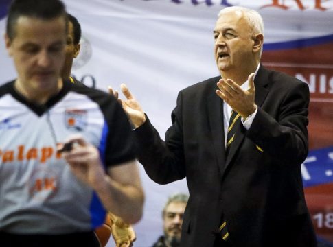 «Γκρίνια» στην ΑΕΚ για τη διαιτησία