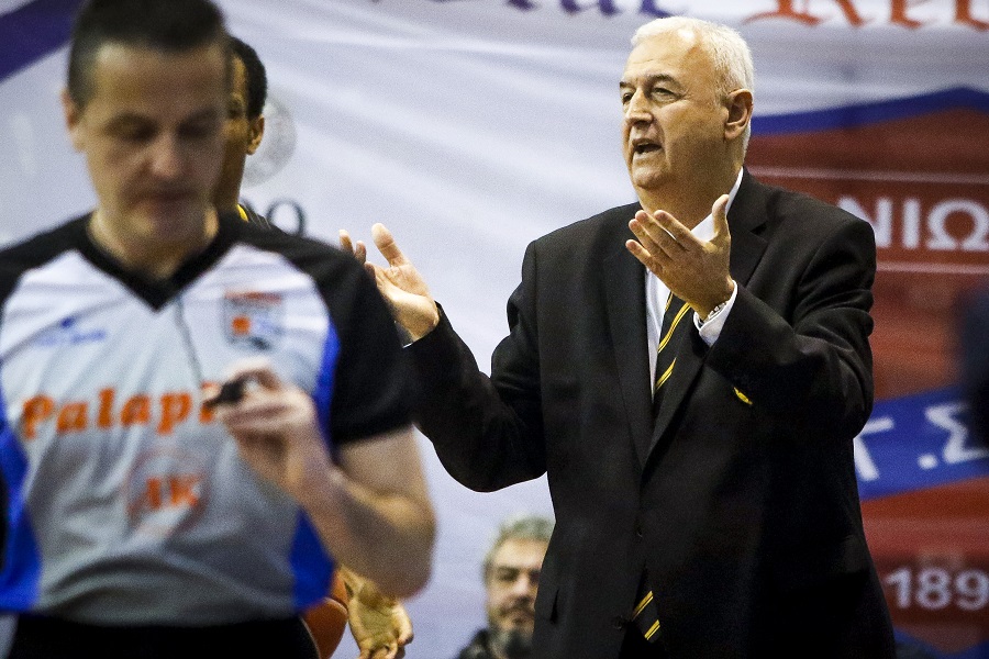 «Γκρίνια» στην ΑΕΚ για τη διαιτησία