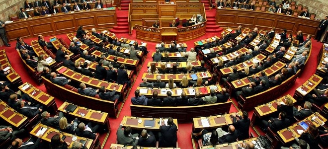 Αποχώρησε από την ψηφοφορία το ΚΚΕ- Απέχει η Ένωση Κεντρώων