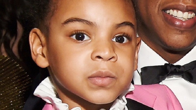 Η Blue Ivy πρόσφερε 19.000 δολάρια σε δημοπρασία