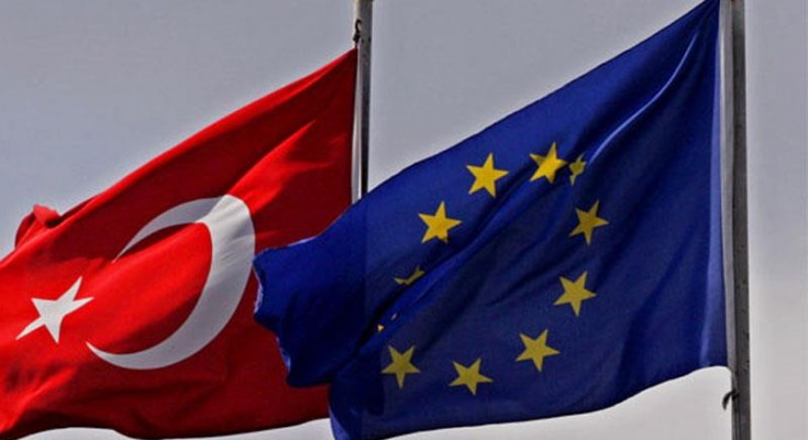 Ζάιμπερ: Ξεκάθαρη επιτυχία η συνθήκη ΕΕ- Τουρκίας για το προσφυγικό