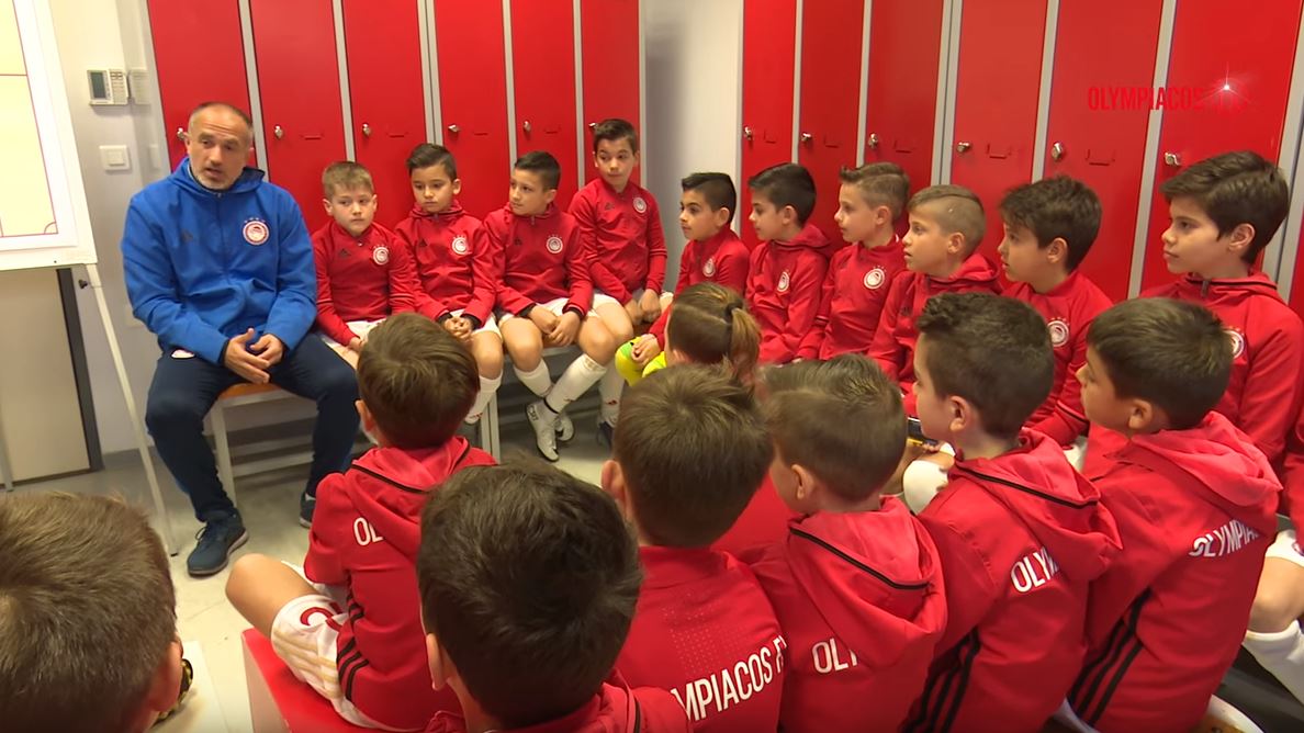 Ολυμπιακός : Μάθημα για το ντέρμπι «αιωνίων» από Μαυρογενίδη – Βαΐτση