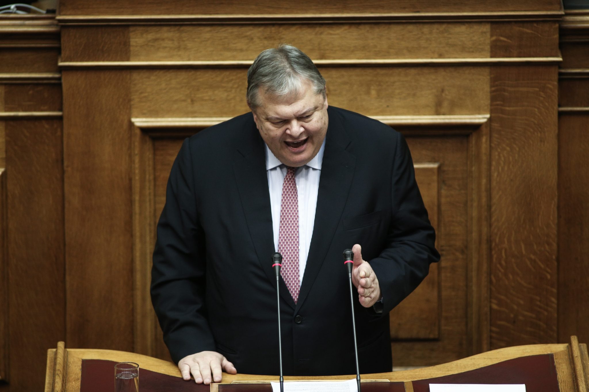 Βενιζέλος: Γελοίοι όσοι λένε ότι θα πάω στη ΝΔ