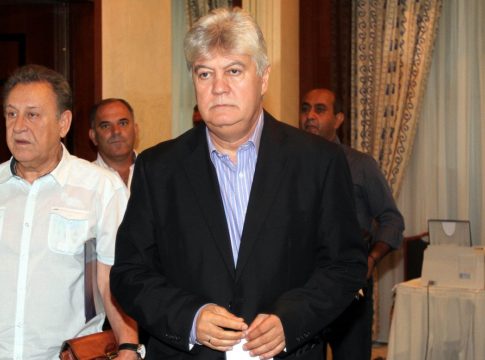 Φταίνε όλοι εκτός από τον Βασίλη Γκαγκάτση