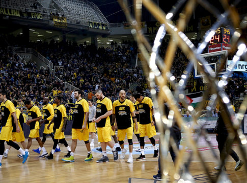 Θέλει να το σηκώσει μέσα στο ΟΑΚΑ!