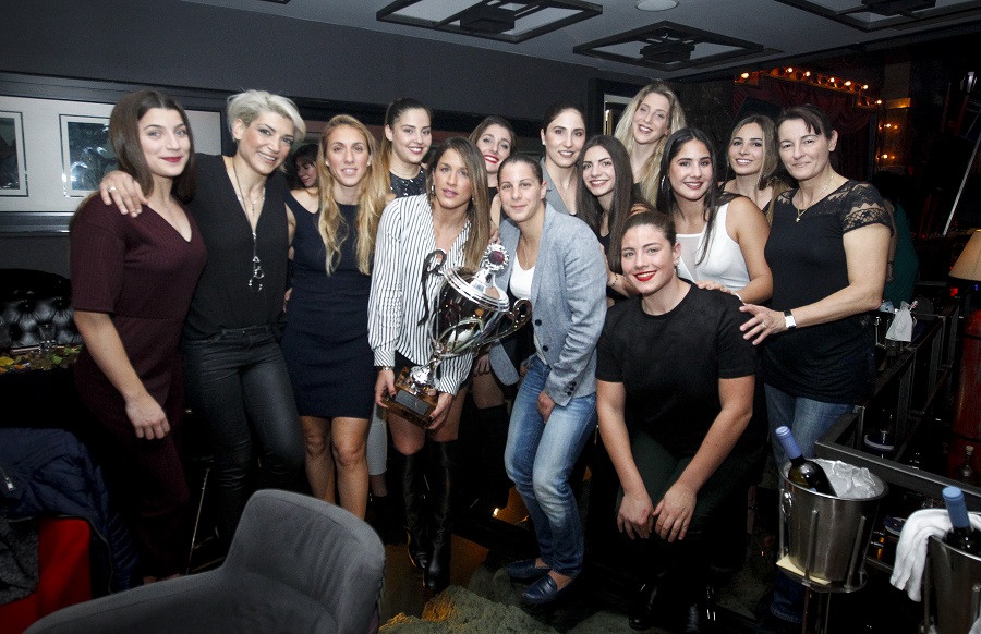 Ολυμπιακός : Το ερυθρόλευκο γλέντι για την κατάκτηση του Κυπέλλου