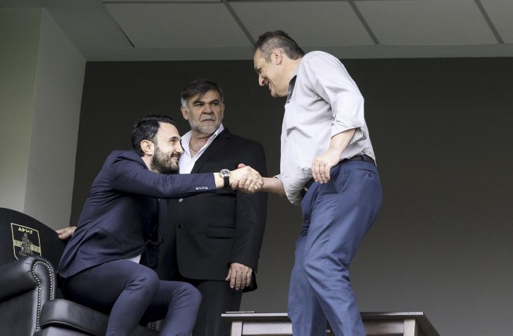 Σακίεβιτς : «Οι συζητήσεις συνεχίζονται»