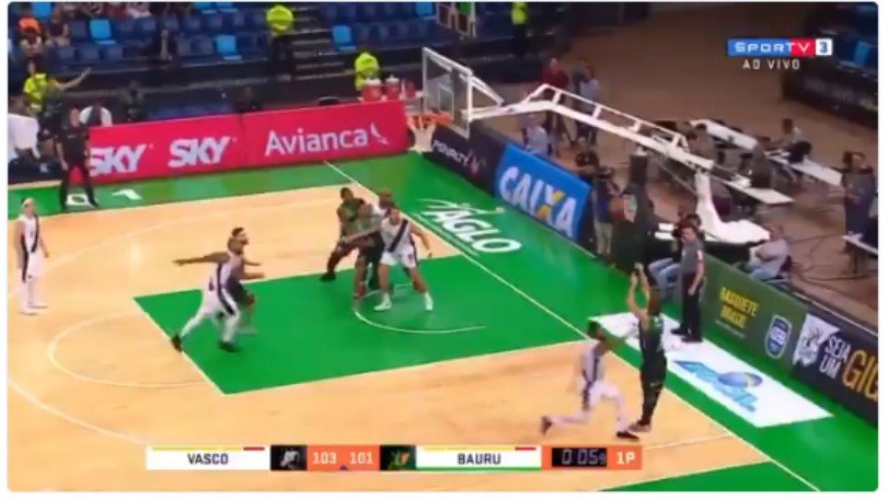 Τρελό buzzer beater στη Βραζιλία (vid)