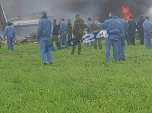Συνετρίβη στρατιωτικό αεροπλάνο στην Αλγερία