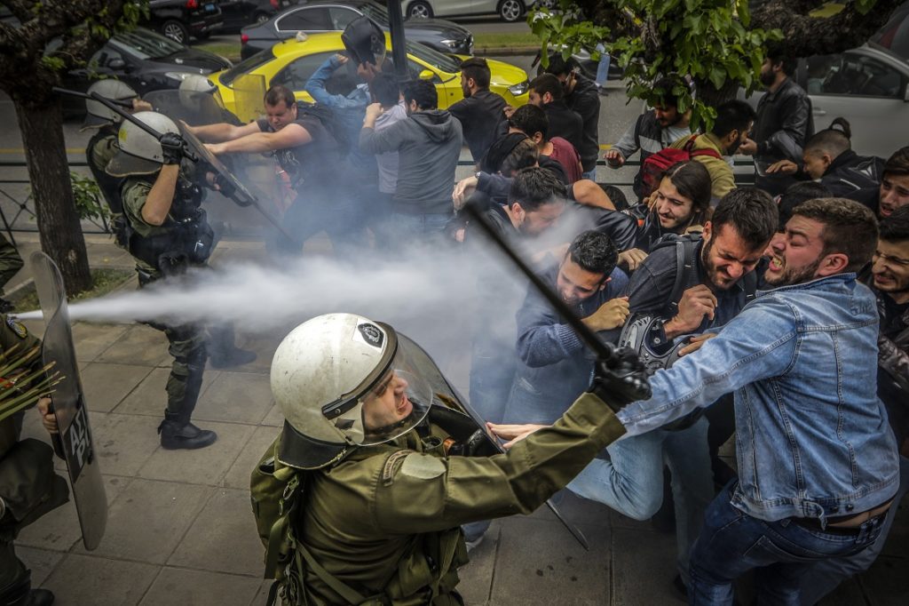 Ένταση στο αντιπολεμικό συλλαλητήριο