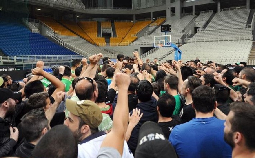 Παναθηναϊκός : Oπαδοί εμψύχωσαν τους παίκτες και ζήτησαν το ευρωπαϊκό