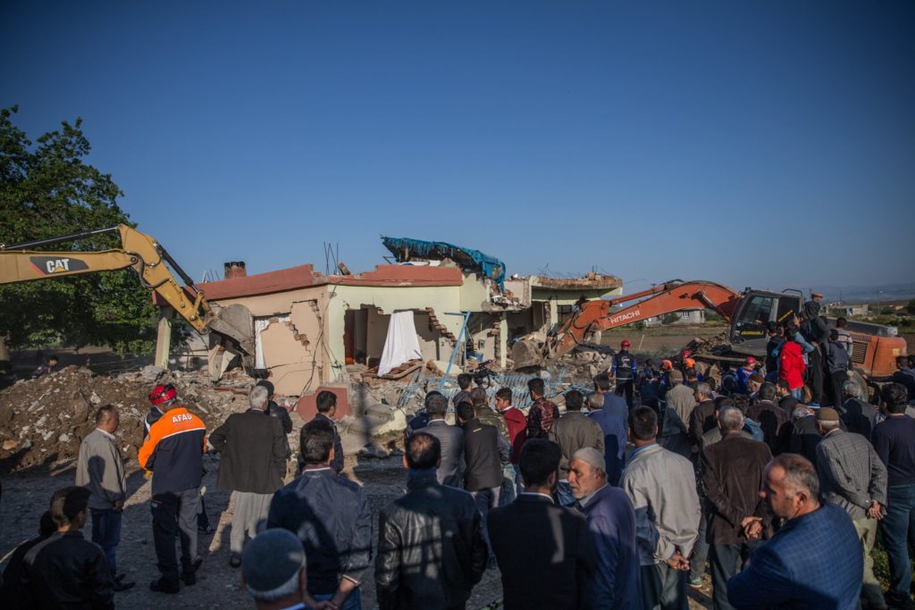 39 τραυματίες από σεισμό στη νοτιοανατολική Τουρκία – Ζημιές σε κτίρια