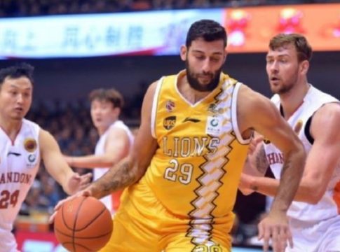 Εξαιρετικός, αλλά με την πλάτη στον τοίχο ο Μπουρούσης