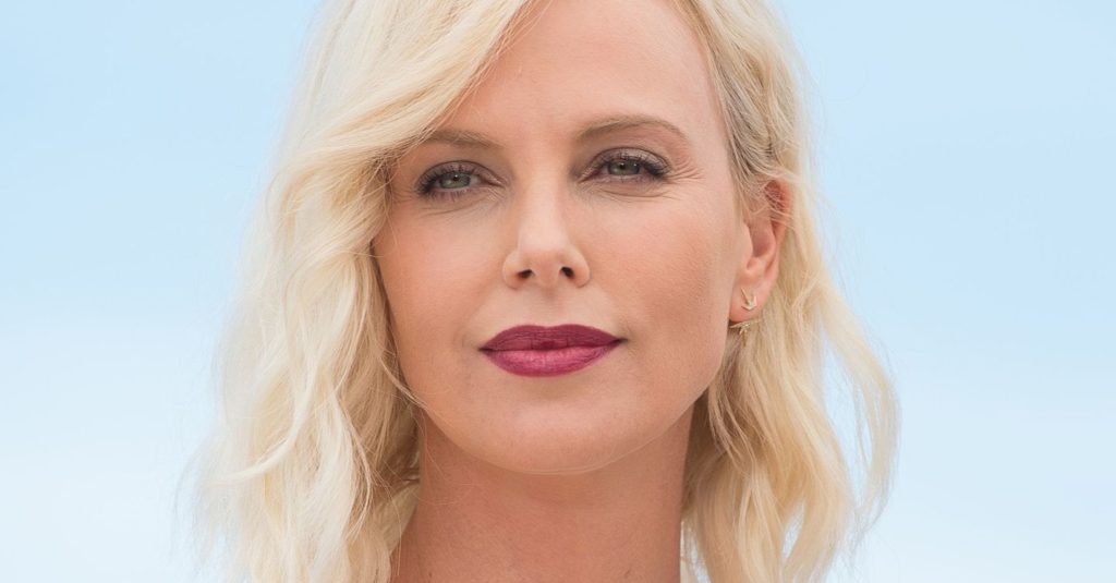 Charlize Theron : Πήρε 22 κιλά και έπαθε κατάθλιψη