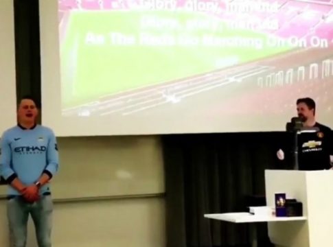 Οπαδός της Σίτι έχασε στοίχημα και τραγούδησε τον ύμνο της Γιουνάιτεντ! (vid)