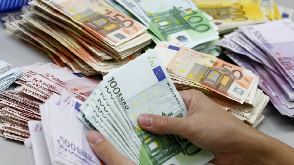 ΕΛΣΤΑΤ: Πρωτογενές πλεόνασμα 4% του ΑΕΠ το 2017
