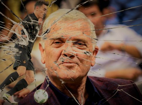 «Είναι αντρίκιο αυτό που κάνεις; Σε πήρα από τα σκουπίδια»