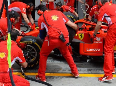 Ο τραυματισμός του μηχανικού της Ferrari στο πιτ στοπ του Ραϊκόνεν (vid)