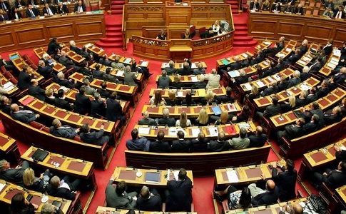 Ψηφίστηκε το νομοσχέδιο για τη ΔΕΗ