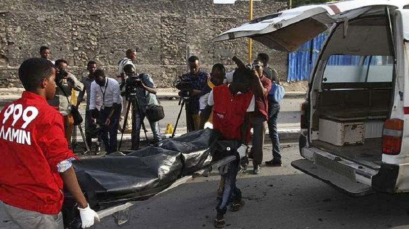 Πέντε νεκροί και οκτώ τραυματίες από έκρηξη βόμβας σε στάδιο στη Σομαλία