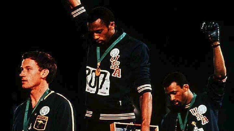 Μετά θάνατον παρασημοφόρηση για τον Πίτερ Νόρμαν