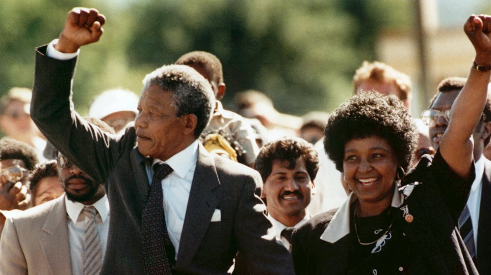 Νότια Αφρική: «Έφυγε» στα 81 της η «Mama» Γουίνι Μαντέλα