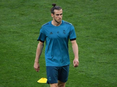 Ο Μπέιλ παρέμεινε στα αποδυτήρια μετά την ανακοίνωση της ενδεκάδας