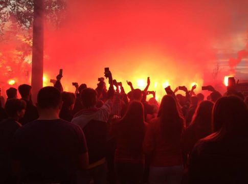 Εντυπωσιακή υποδοχή στην αποστολή της Ατλέτικο: «Atleti, Atleti, Atlético de Madrid…» (vids)