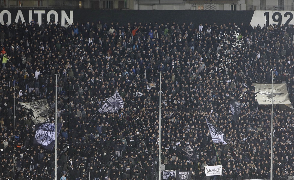 Τρελά «καπέλα» στα πούλμαν των ΠΑΟΚτσήδων!