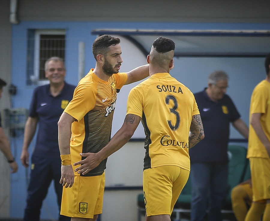 Ούγκο Σόουζα: Ένας… επιθετικός αμυντικός (pic, vid)