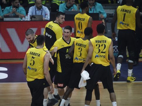 Λαρεντζάκης σε Βασιλόπουλο: «Σε ευχαριστώ για όλα» (pic)