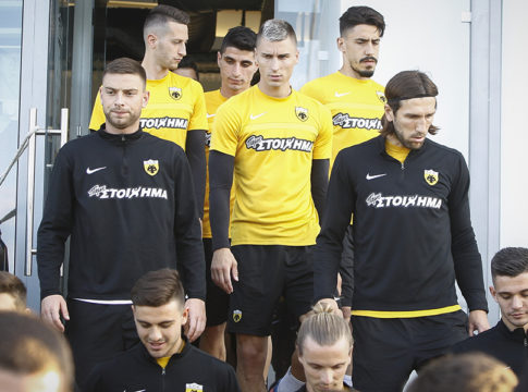 Με 21 παίκτες η αποστολή της ΑΕΚ