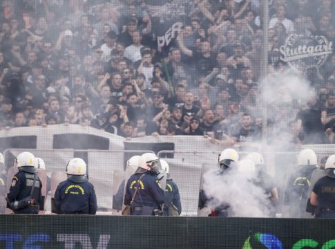 ΑΠΟΚΛΕΙΣΤΙΚΟ ΒΙΝΤΕΟ: Έβαλαν φωτιά στην τάφρο οι οπαδοί του ΠΑΟΚ