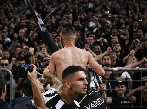 Οι έξαλλοι πανηγυρισμοί του Πέλκα μετά το 2-0! (pics, vid)