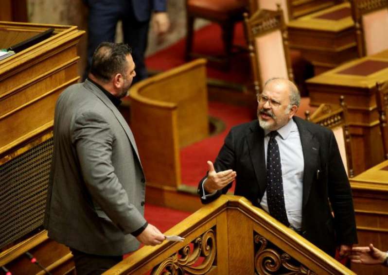 Βουλή: Προσωρινός αποκλεισμός στον Λαγό της Χρυσής Αυγής