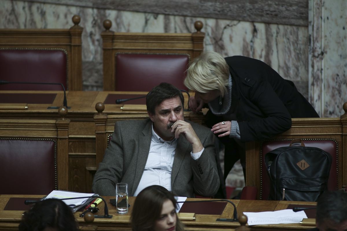 Διακομματική επιτροπή για τη φαρμακευτική πολιτική μελετά το υπουργείο Υγείας