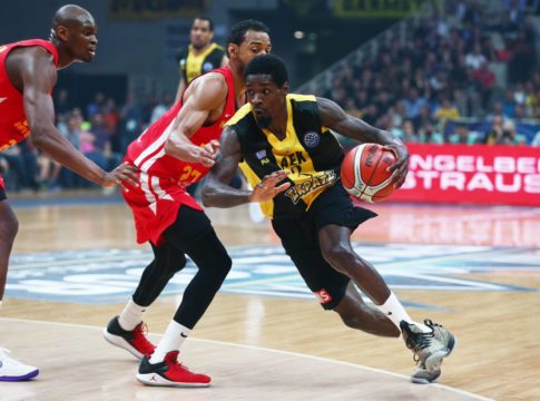 LIVE : ΑΕΚ – Μούρθια 77-75 (Τελικό)