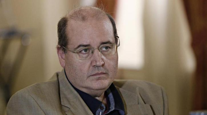 Νίκος Φίλης: Να μην καταπιούμε το μνημόνιο