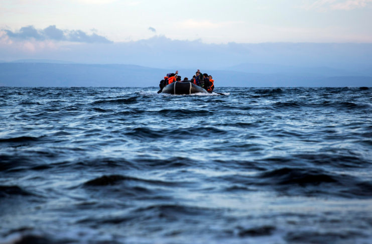 Καταδικάστηκαν σε 702 χρόνια έκαστος δύο συνοριοφύλακες για διακίνηση προσφύγων