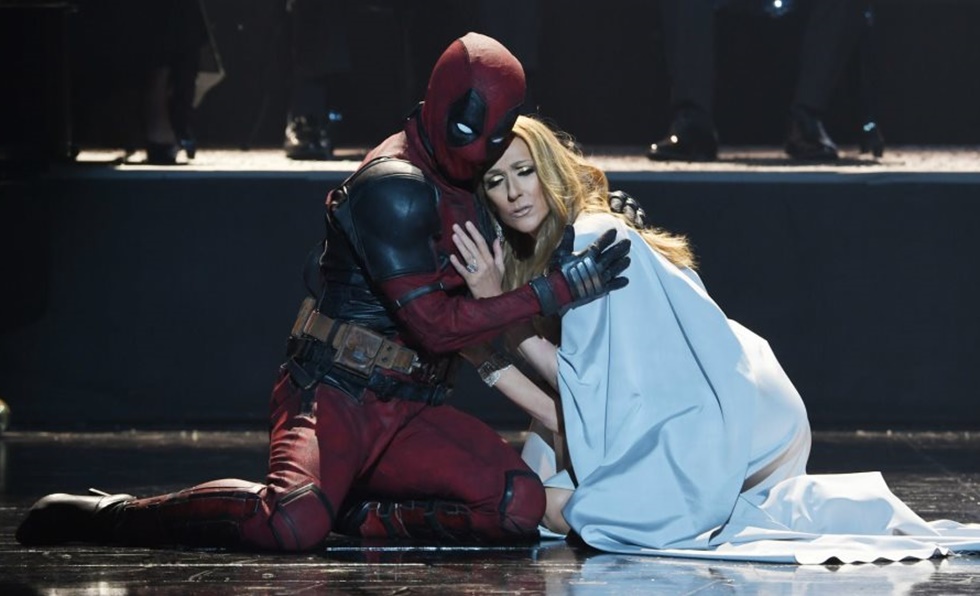 Ο Deadpool λικνίζεται αισθησιακά με γόβες στο νέο βίντεο κλιπ της Celine Dion
