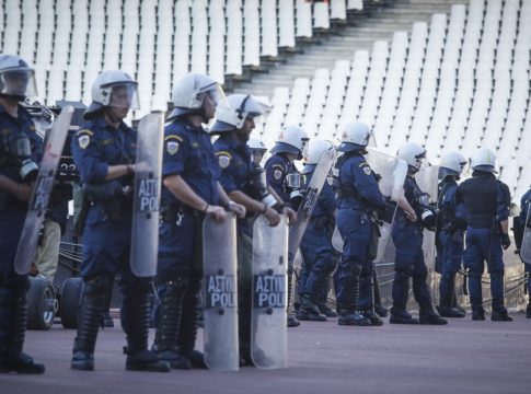 ΑΕΚ – ΠΑΟΚ : Τα επεισόδια πριν από την έναρξη του τελικού (vids)