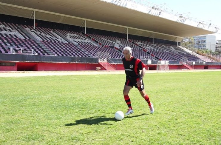 Χαζεύει κόσμο ο 72χρονος Πατρινός freestyler (vid)