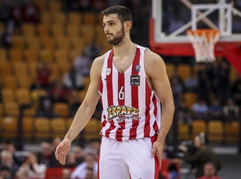 Ολυμπιακός : Mε τον Τσουμάνη στη Λάρισα, ξεκούραση για Παπαπέτρου
